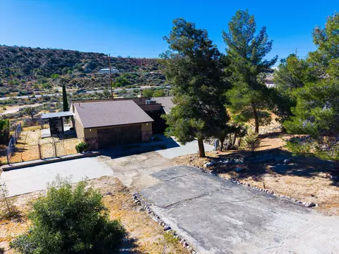 View/Area - 7674 Rockaway Ave, Yucca Valley, CA 92284 photo 5 of 5