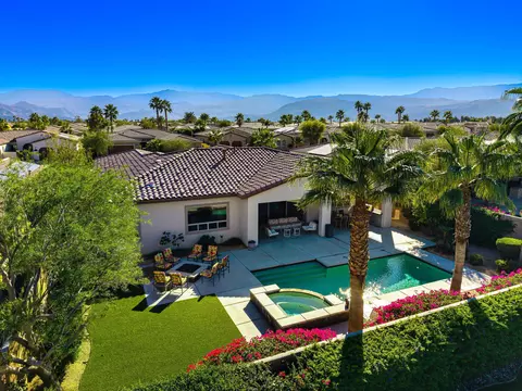 74142 Cosmopolitan Ln, Palm Desert, CA 92211