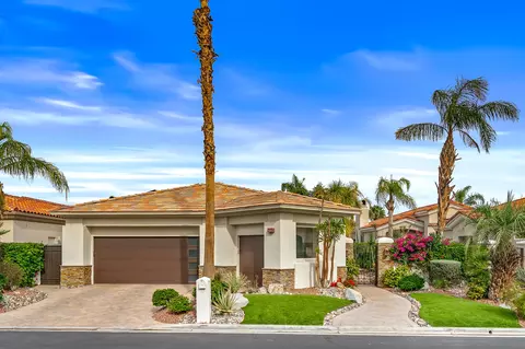 936 Mesa Grande Dr, Palm Desert, CA 92211