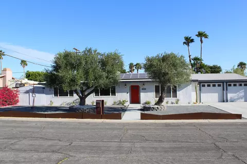 2120 E Del Lago Rd, Palm Springs, CA 92262