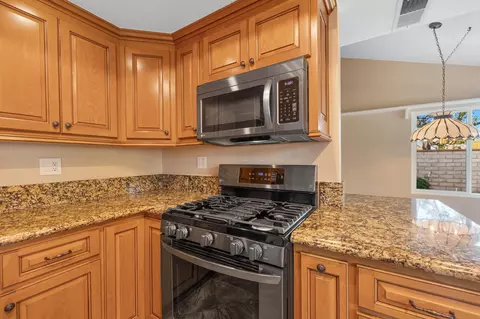 Kitchen - 6746 Alderpoint Ct, Riverside, CA 92506 photo 3 of 4