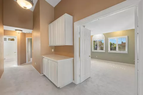 Entry Way - 6746 Alderpoint Ct, Riverside, CA 92506 photo 4 of 5
