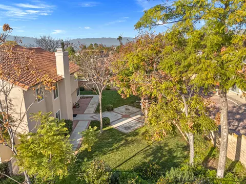 Exterior - 6746 Alderpoint Ct, Riverside, CA 92506 photo 4 of 7