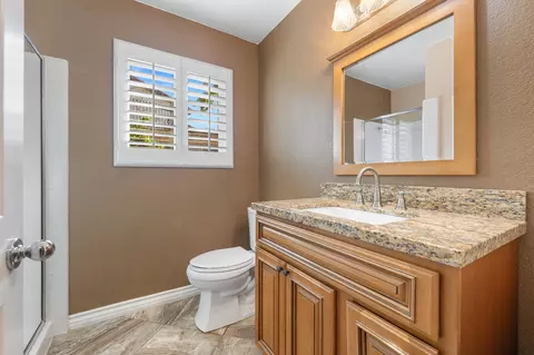 Bath - 6746 Alderpoint Ct, Riverside, CA 92506 photo 1 of 5