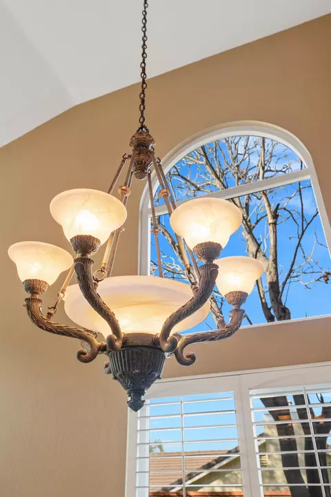 Entry Way - 6746 Alderpoint Ct, Riverside, CA 92506 photo 5 of 5