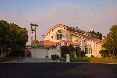 201 Augusta Dr, Palm Desert, CA 92211