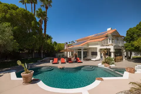 201 Augusta Dr, Palm Desert, CA 92211