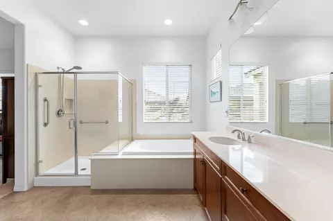 Bath - 42897 Cusino Ct, Indio, CA 92203 photo 3 of 5