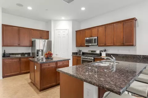 Kitchen - 42897 Cusino Ct, Indio, CA 92203 photo 5 of 5