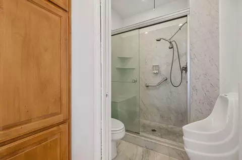 Bath - 62734 Starlight St, Joshua Tree, CA 92252 photo 3 of 6