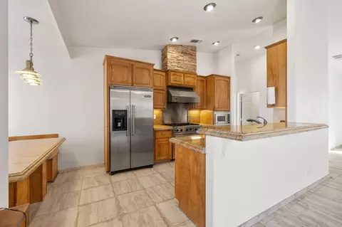 Kitchen - 62734 Starlight St, Joshua Tree, CA 92252 photo 1 of 6