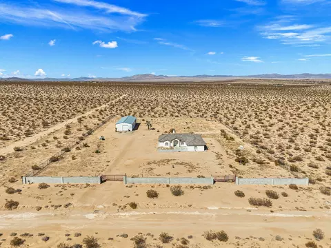 View/Area - 62734 Starlight St, Joshua Tree, CA 92252 photo 5 of 6