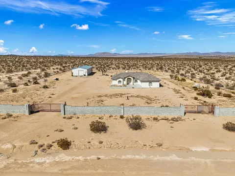 View/Area - 62734 Starlight St, Joshua Tree, CA 92252 photo 4 of 6