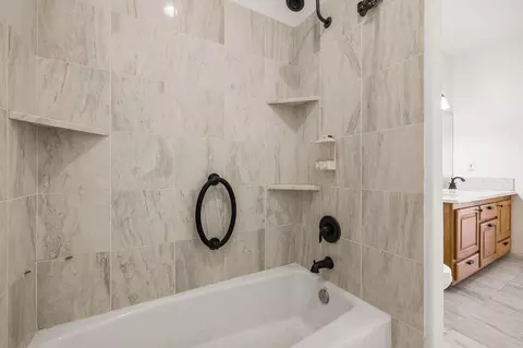 Bath - 62734 Starlight St, Joshua Tree, CA 92252 photo 6 of 6