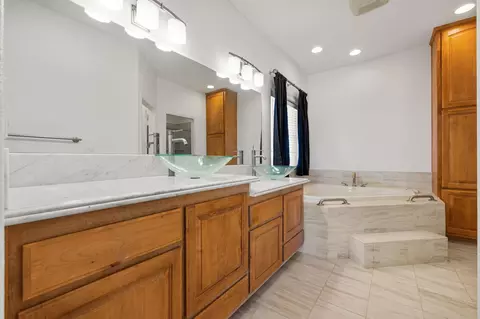 Bath - 62734 Starlight St, Joshua Tree, CA 92252 photo 1 of 6