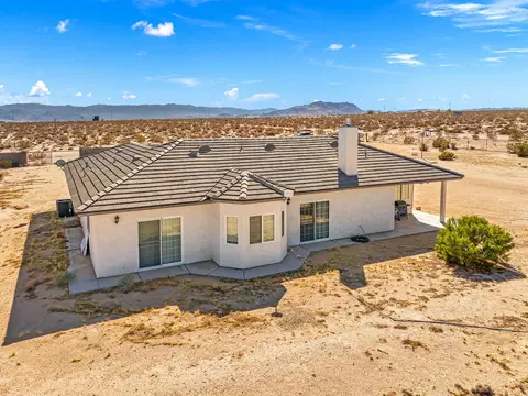 View/Area - 62734 Starlight St, Joshua Tree, CA 92252 photo 2 of 6