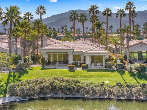 405 White Horse Trl, Palm Desert, CA 92211