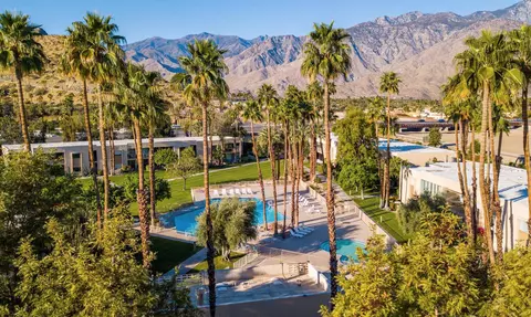 483 Desert Lakes Dr, Palm Springs, CA 92264