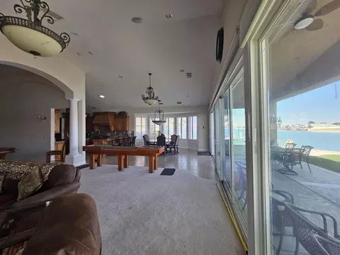 Living - 26461 Edgewater Ln, Helendale, CA 92342 photo 2 of 3