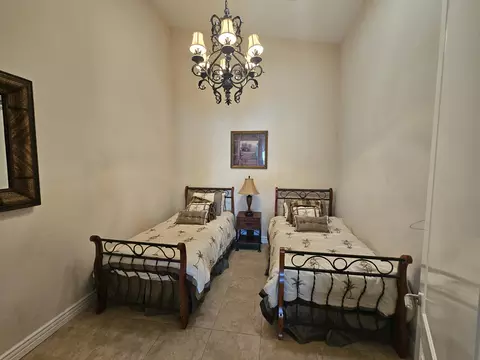 Bedroom - 26461 Edgewater Ln, Helendale, CA 92342 photo 4 of 4