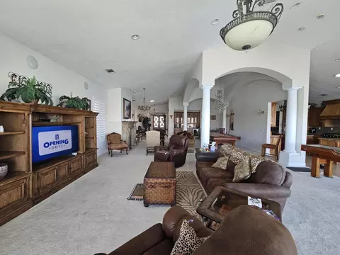 Living - 26461 Edgewater Ln, Helendale, CA 92342 photo 1 of 3