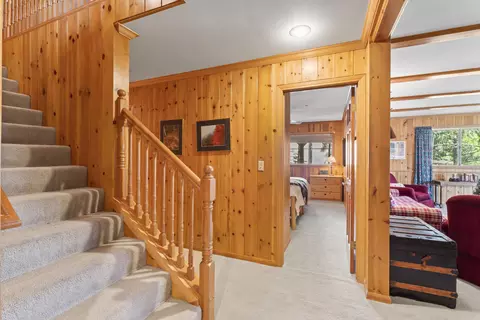 Entry Way - 783 Crown Dr, Lake Arrowhead, CA 92352 photo 4 of 7