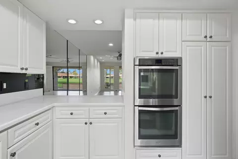 Kitchen - 44 Majorca Dr, Rancho Mirage, CA 92270 photo 3 of 3