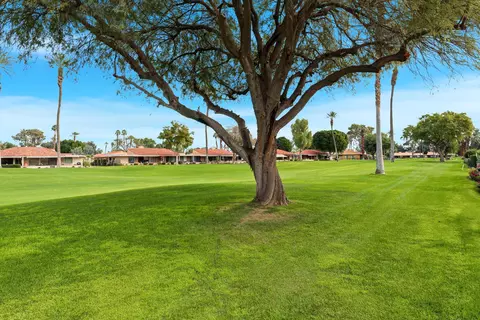 Exterior - 44 Majorca Dr, Rancho Mirage, CA 92270 photo 6 of 12