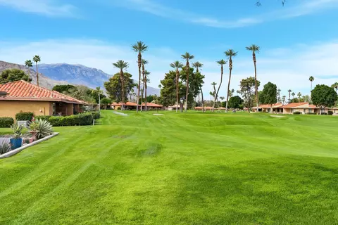 Exterior - 44 Majorca Dr, Rancho Mirage, CA 92270 photo 3 of 12