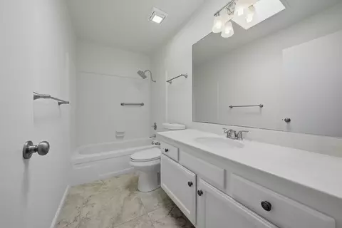 Bath - 44 Majorca Dr, Rancho Mirage, CA 92270 photo 3 of 3