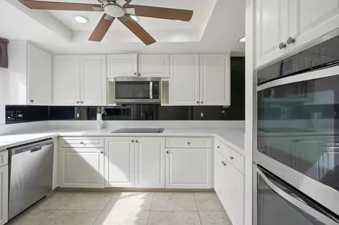 Kitchen - 44 Majorca Dr, Rancho Mirage, CA 92270 photo 2 of 3