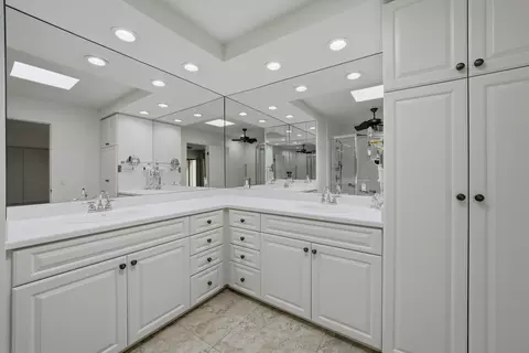 Bath - 44 Majorca Dr, Rancho Mirage, CA 92270 photo 1 of 3