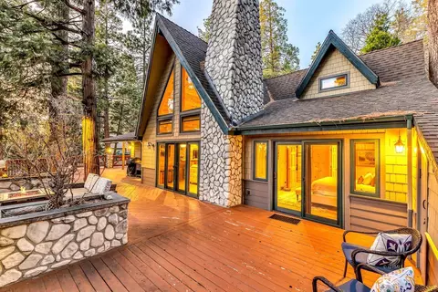 26620 Pine Ave, Idyllwild, CA 92549