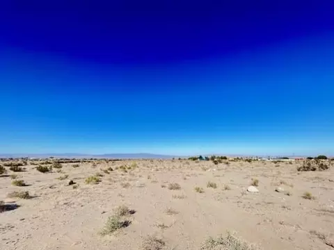 2641 Desert Dr, Thermal, CA 92274 photo 6