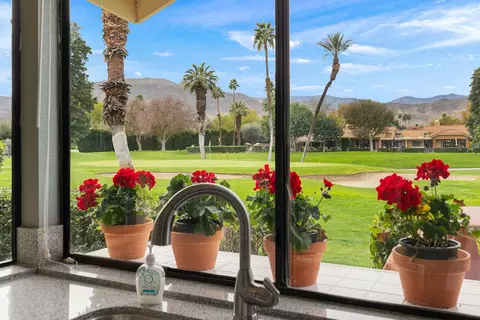 279 Serena Dr, Palm Desert, CA 92260