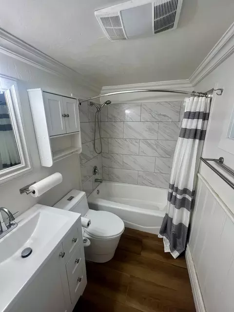 Bath - 2084 5th Ln, Big Bear City, CA 92314 photo 1 of 3