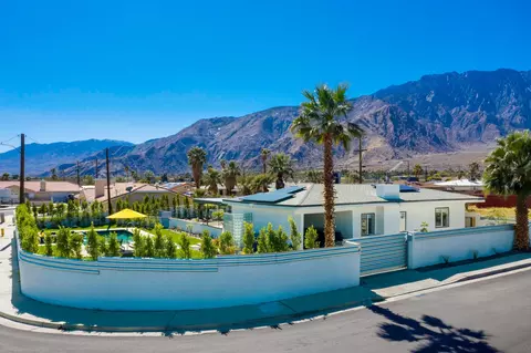 323 W Palm Vista Dr, Palm Springs, CA 92262