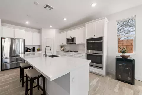 Kitchen - 40161 Padova Dr, Indio, CA 92203 photo 1 of 4