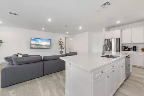 Entry Way - 40161 Padova Dr, Indio, CA 92203 photo 2 of 5