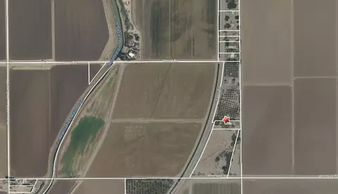 1240 Flood Rd, Winterhaven, CA 92283 photo 2