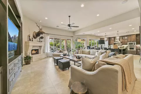 Living - 49347 Gila River St, Indio, CA 92201 photo 3 of 4