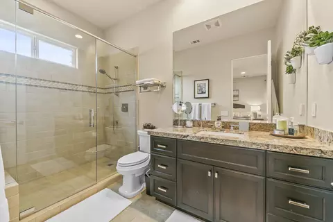 Bath - 49347 Gila River St, Indio, CA 92201 photo 3 of 6