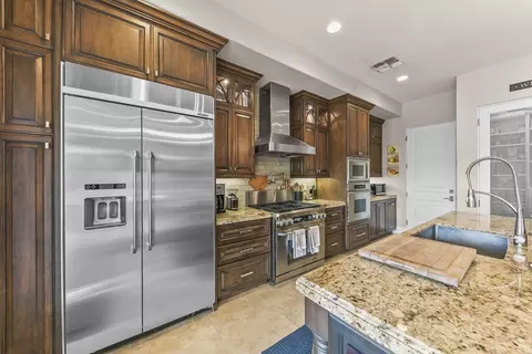 Kitchen - 49347 Gila River St, Indio, CA 92201 photo 4 of 4