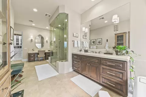 Bath - 49347 Gila River St, Indio, CA 92201 photo 6 of 6