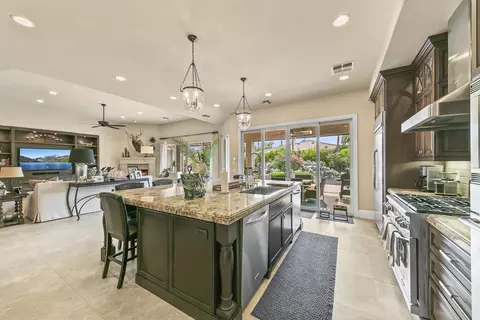 Kitchen - 49347 Gila River St, Indio, CA 92201 photo 3 of 4