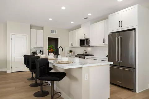Kitchen - 51620 Sidewinder Dr, Indio, CA 92201 photo 3 of 3