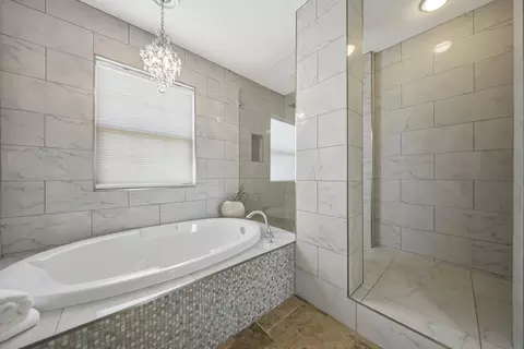 Bath - 37788 Thurne St, Indio, CA 92203 photo 4 of 6