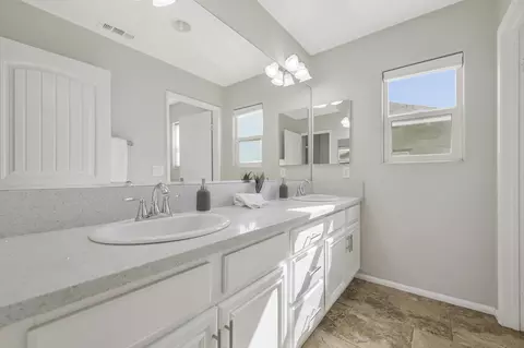 Bath - 37788 Thurne St, Indio, CA 92203 photo 6 of 6