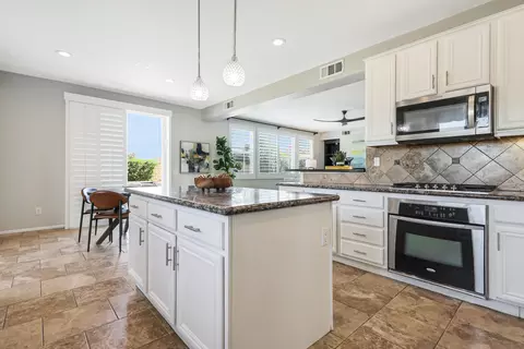 Kitchen - 37788 Thurne St, Indio, CA 92203 photo 3 of 5