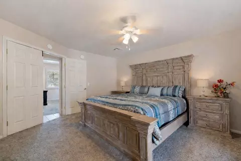 Bedroom - 7562 Inca Trl, Yucca Valley, CA 92284 photo 2 of 4